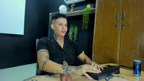 Snapshot of george_prince2 chatting on February 14, 5:51 am independent model online show from February 14, 5:51 am