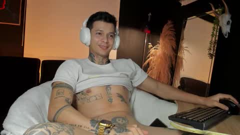 Snapshot of george_prince2 chatting on September 30, 7:02 am independent model online show from September 30, 7:02 am