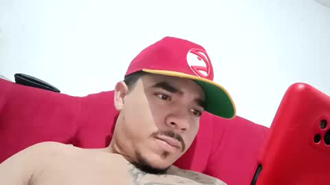 geovanny_26 online show from October 18, 12:15 am