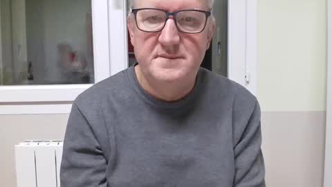 gerardlp131313 online show from November 5, 9:39 pm