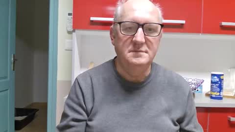 gerardlp131313 online show from October 29, 9:07 pm