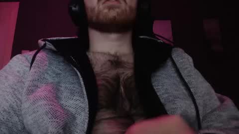 Snapshot of germanyhairyboy chatting on January 23, 10:33 pm germanyhairyboy online show from January 23, 10:33 pm