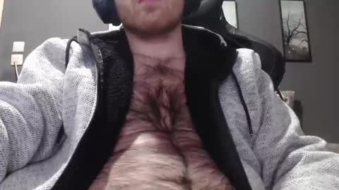 Snapshot of germanyhairyboy chatting on February 5, 1:37 am germanyhairyboy online show from February 5, 1:37 am