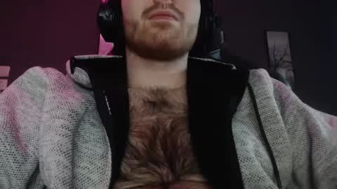 Snapshot of germanyhairyboy chatting on December 19, 8:02 am germanyhairyboy online show from December 19, 8:02 am