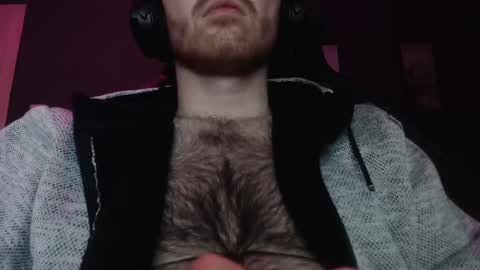 Snapshot of germanyhairyboy chatting on December 15, 2:08 am germanyhairyboy online show from December 15, 2:08 am