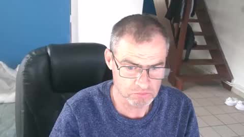 Snapshot of geronemo62 chatting on October 21, 3:37 pm geronemo62 online show from October 21, 3:37 pm