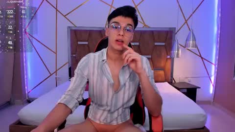 Snapshot of gerony_ chatting on March 2, 5:12 am Geronimo online show from March 2, 5:12 am