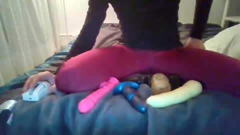 yessiyou online show from February 8, 5:39 pm