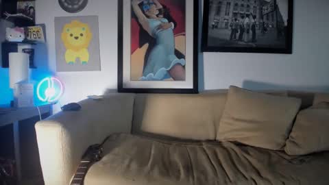 GetsNatty online show from November 12, 4:40 am