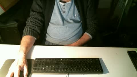 Snapshot of getz62 chatting on February 3, 8:46 am getz62 online show from February 3, 8:46 am