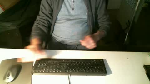 Snapshot of getz62 chatting on February 8, 9:13 am getz62 online show from February 8, 9:13 am