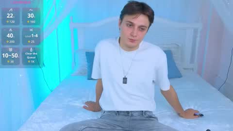 Snapshot of ggimperator chatting on October 30, 10:49 am Alex online show from October 30, 10:49 am