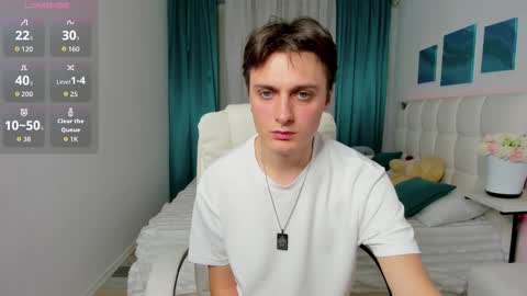 Snapshot of ggimperator chatting on October 24, 6:31 pm Alex online show from October 24, 6:31 pm