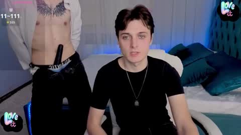 Snapshot of ggimperator chatting on October 14, 9:27 am Alex online show from October 14, 9:27 am