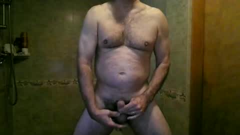 Snapshot of gguyfrofunn_2 chatting on October 1, 12:20 pm gguyfrofunn_2 online show from October 1, 12:20 pm