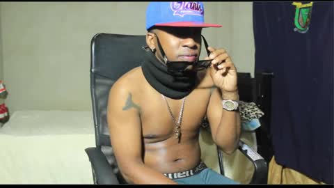 ghettolife2020 online show from February 12, 6:19 pm