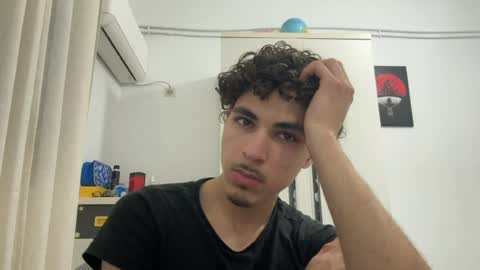 ghilassss online show from April 8, 10:51 pm