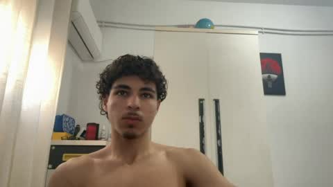 ghilassss online show from April 10, 11:17 am