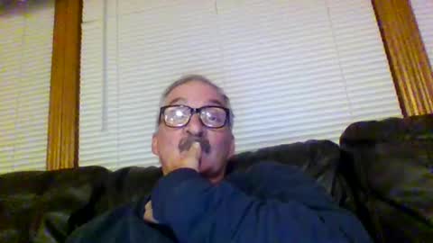 Snapshot of ghost2534 chatting on December 12, 4:26 am ghost2534 online show from December 12, 4:26 am