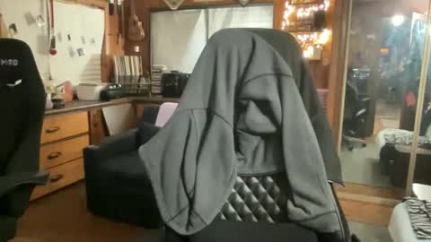 ghostboygbc online show from April 30, 3:24 am