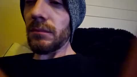 Snapshot of ghuntz22 chatting on October 28, 9:34 am ghuntz22 online show from October 28, 9:34 am