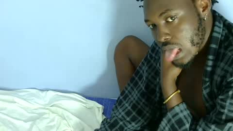 giant_couple online show from June 26, 5:21 am
