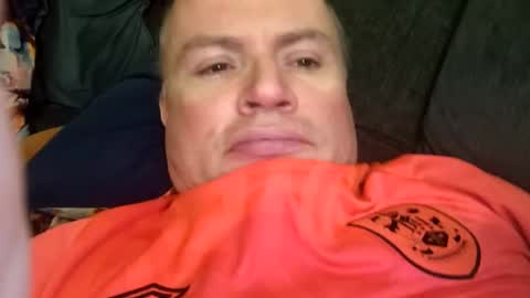 Snapshot of giddyup222222 chatting on January 29, 12:33 am giddyup222222 online show from January 29, 12:33 am