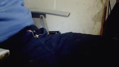 Snapshot of giftedbiker11 chatting on December 28, 5:02 am giftedbiker online show from December 28, 5:02 am
