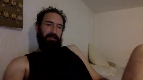 iggy online show from November 3, 1:35 pm