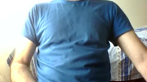 Snapshot of gigigegio chatting on October 27, 9:00 am gigigegio sky online show from October 27, 9:00 am