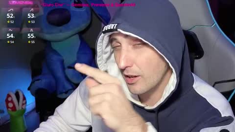 Snapshot of gil_gamesh2nd chatting on October 23, 9:40 pm Mirko online show from October 23, 9:40 pm