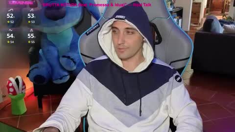 Snapshot of gil_gamesh2nd chatting on October 25, 9:55 am Mirko online show from October 25, 9:55 am