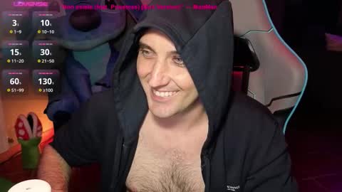 Snapshot of gil_gamesh2nd chatting on October 31, 5:49 pm Mirko online show from October 31, 5:49 pm