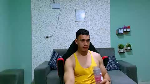 GILBERT online show from February 25, 9:13 pm