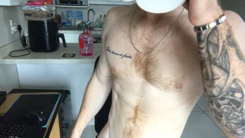 Snapshot of gingerboy_69 chatting on January 28, 1:05 pm Jay online show from January 28, 1:05 pm