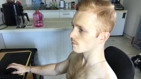 Snapshot of gingerboy_69 chatting on January 29, 10:16 am Jay online show from January 29, 10:16 am