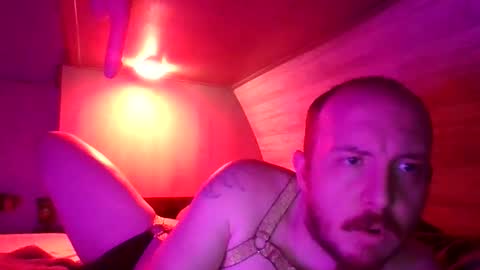 gingerbredbros online show from February 4, 8:48 pm