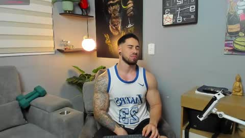 Giorgio leone online show from April 28, 2:27 am