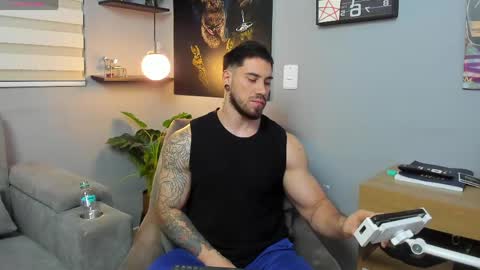 Giorgio leone online show from May 1, 12:04 am