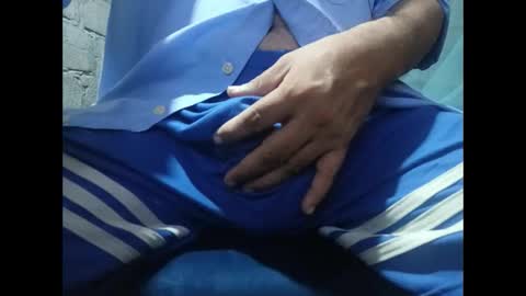 GuidoGiovan online show from May 11, 7:21 am
