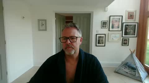 Snapshot of girlsandbikes chatting on September 29, 9:52 am girlsandbikes online show from September 29, 9:52 am