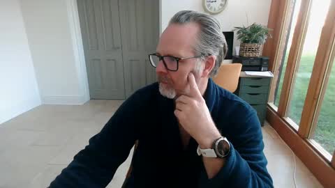 Snapshot of girlsandbikes chatting on January 3, 10:52 am girlsandbikes online show from January 3, 10:52 am