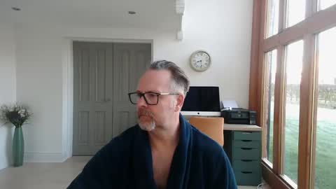 Snapshot of girlsandbikes chatting on February 6, 8:29 am girlsandbikes online show from February 6, 8:29 am