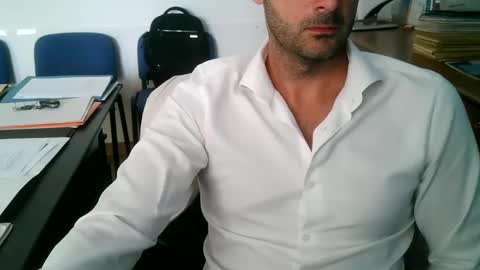 Snapshot of giuseppevai1 chatting on September 29, 10:57 am giuseppevai1 online show from September 29, 10:57 am