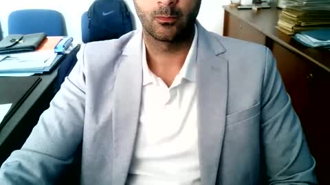 giuseppevai1 online show from May 22, 3:06 pm