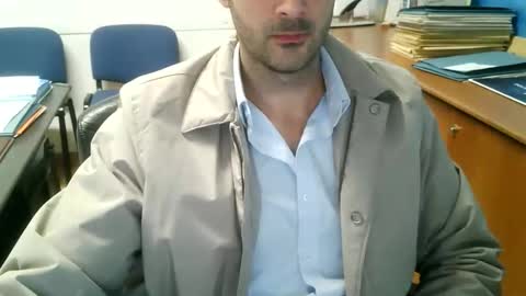 Snapshot of giuseppevai1 chatting on October 15, 6:04 pm giuseppevai1 online show from October 15, 6:04 pm