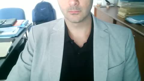 giuseppevai1 online show from May 19, 8:42 am