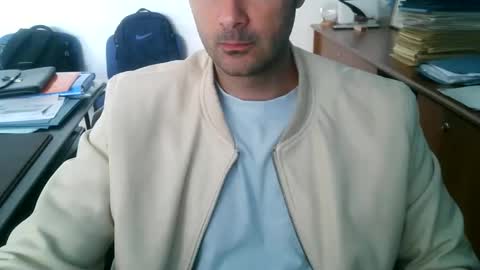 giuseppevai1 online show from May 15, 9:06 am