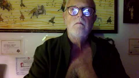 Snapshot of giutomma930394 chatting on October 11, 8:24 pm giutomma930394 online show from October 11, 8:24 pm