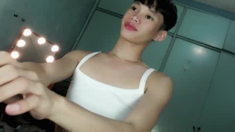 givemethrillx online show from March 26, 12:04 am